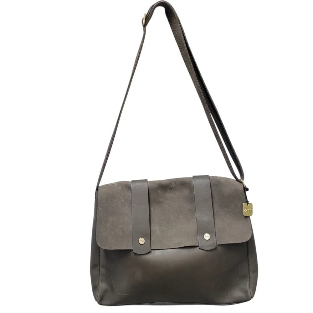 SKAGEN Men Gray Messenger Genuine Cowhide Leather Crossbody Laptop Crossbody Bag